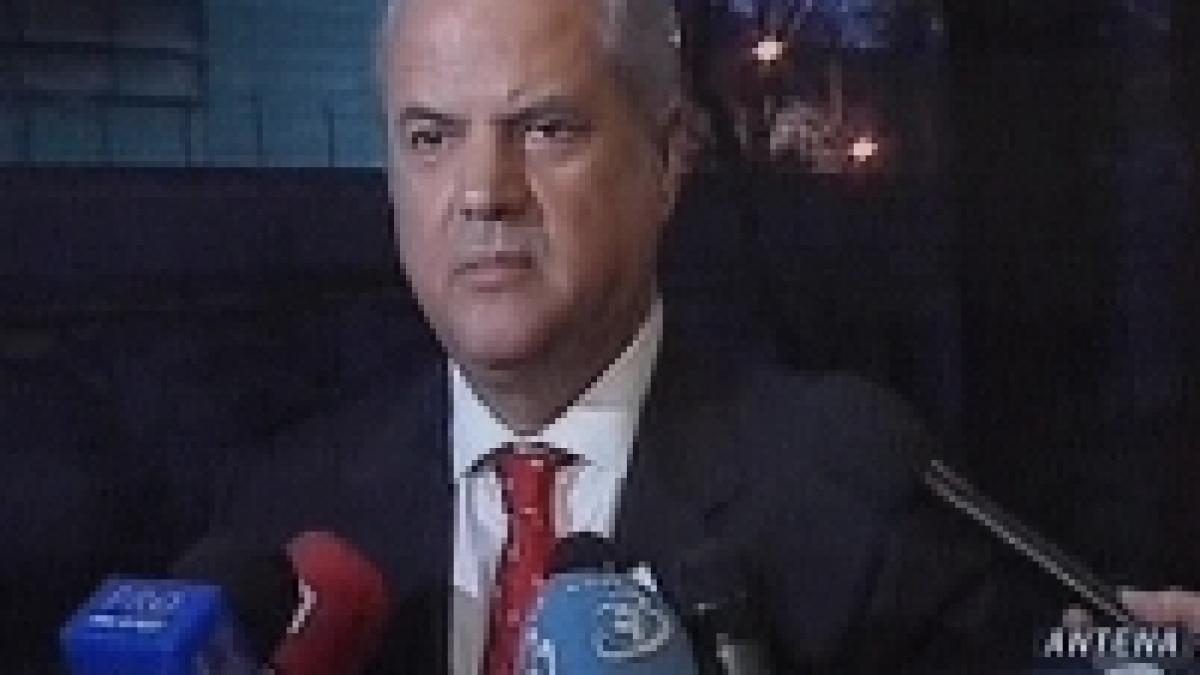 nastase daca nu reusim sa impunem un premier e mai bine sa ne retragem in opozitie