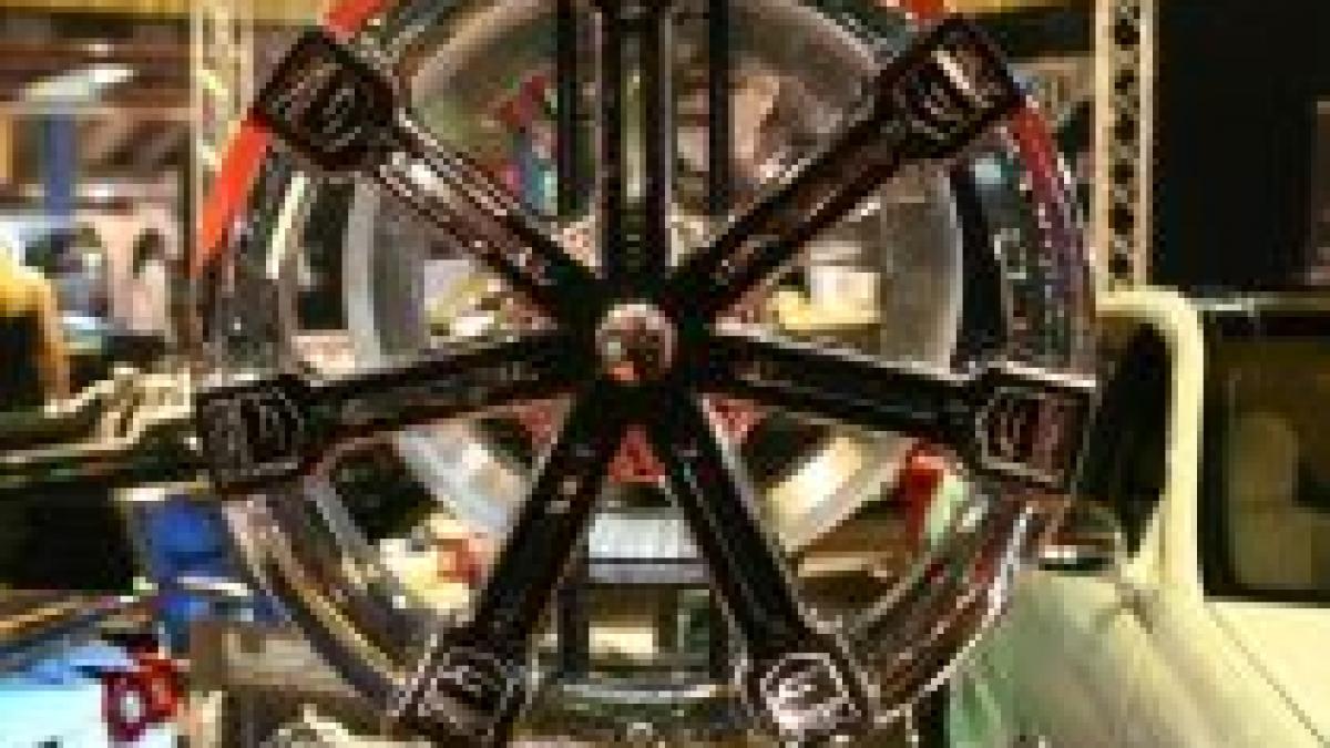 milioane de euro cheltuite la luxury show din capitala de romanii care nu cred in criza