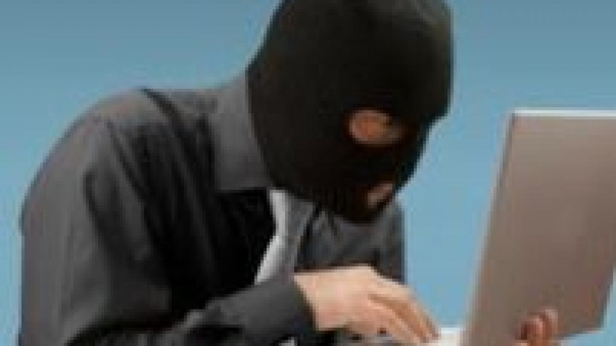 americanii sunt avertizati cu privire la fraudele bancare ce pot fi comise de romani