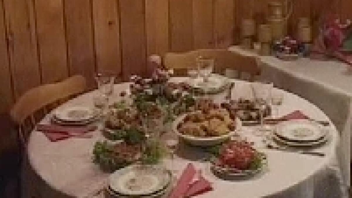 romanii vor scoate din buzunar aproximativ 1 000 de lei pentru masa de craciun