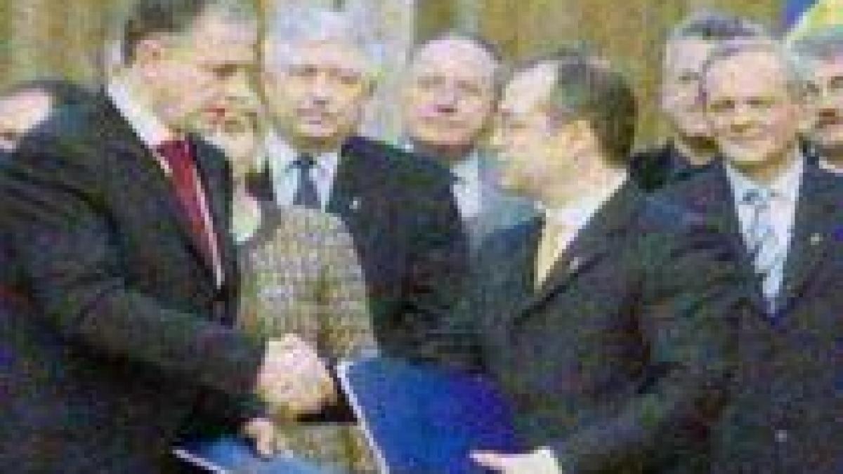liderii psd si pdl s au intalnit pentru discutii dupa retragerea lui stolojan