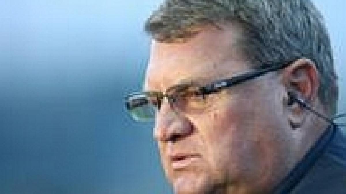 muresan dan petrescu si razvan lucescu sunt singurii romani capabili sa antreneze cfr