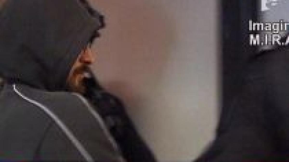 cel mai cautat infractor roman adus in tara paul popa va petrece 12 ani in inchisoare