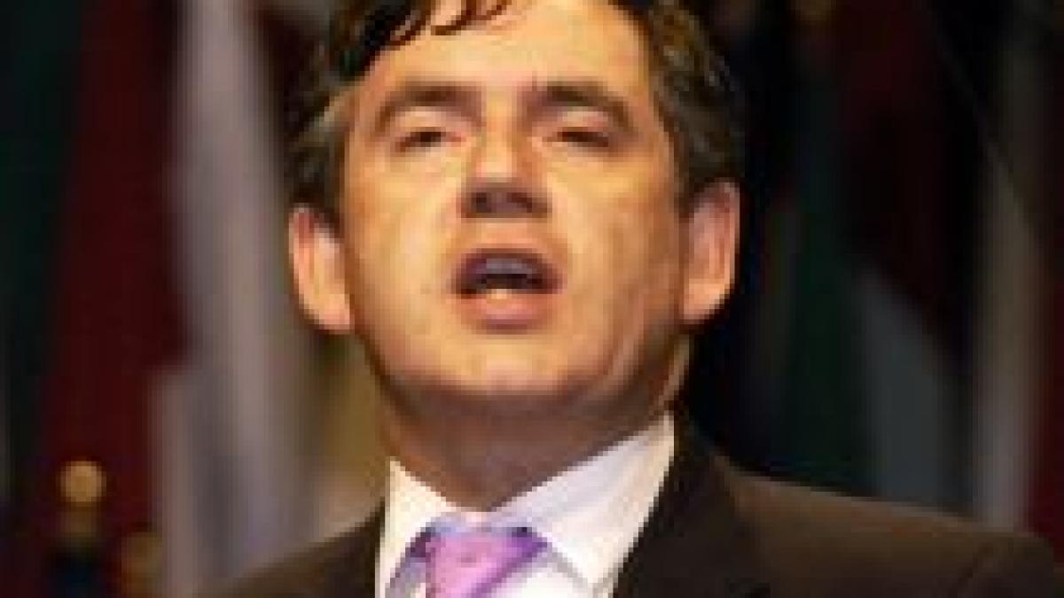 gordon brown va retrage militarii britanici din irak pana in iulie 2009