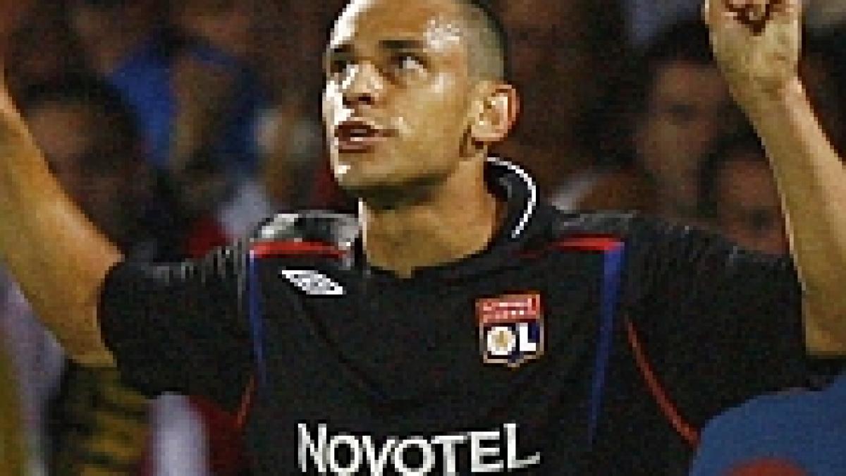 calaul stelei fred vrea sa plece de la lyon