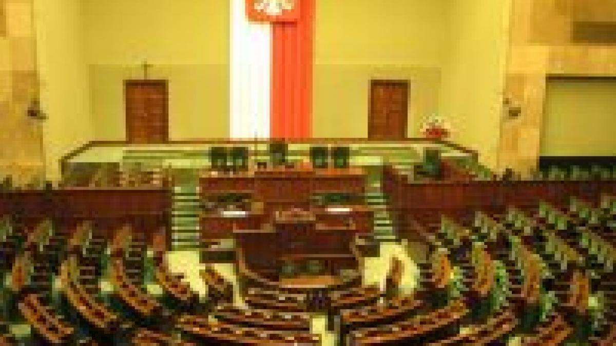 pensiile fostilor lideri comunisti polonezi reduse la aproape o treime