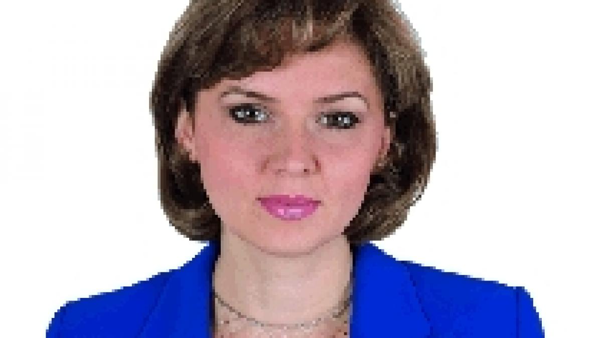 roberta anastase miss romania presedintele camerei deputatilor si al treilea om in stat video