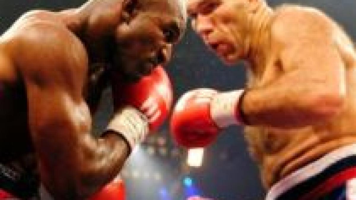 valuev isi pastreaza titlul wba la categoria grea dupa meciul cu holyfield video