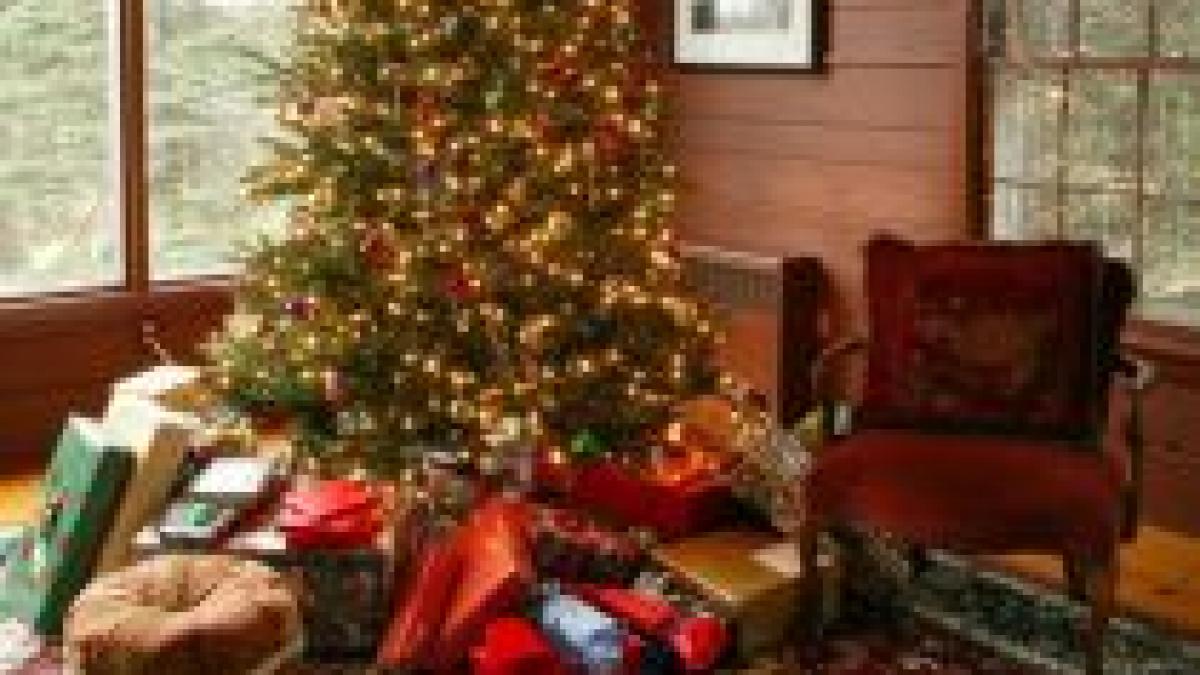 crestinii sarbatoresc nasterea mantuitorului craciun fericit