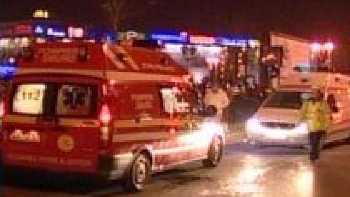 infotrafic patru tineri au plonjat cu masina in dambovita