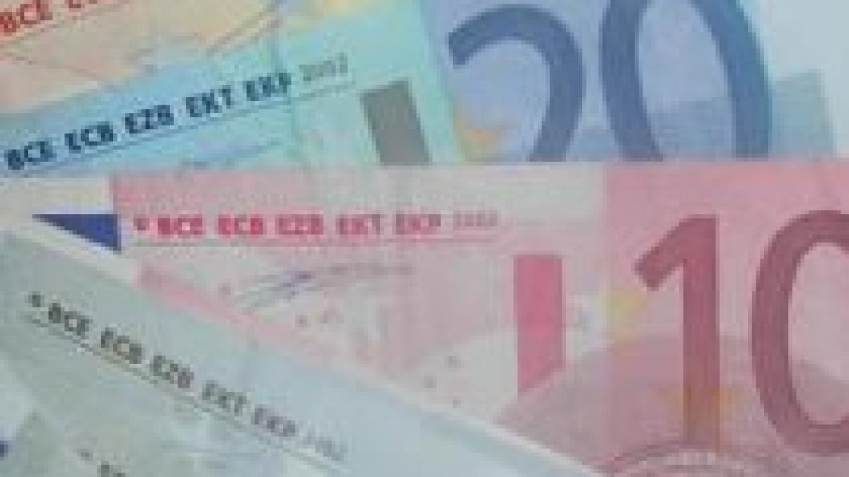 leul a scazut cu 10 anul acesta un euro 3 9852 lei fata de 3 6102 lei la 1 ianuarie 2008