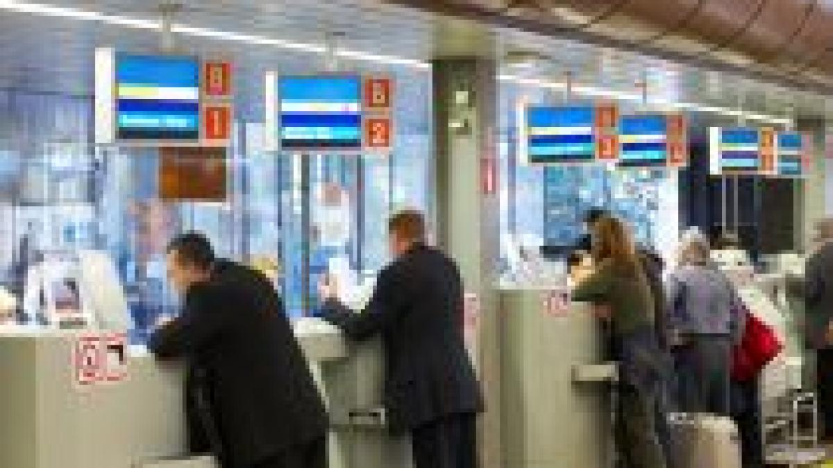 programul de sarbatori continua pana luni in institutiile care lucreaza cu publicul