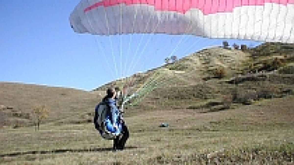 romania va avea trei reprezentanti la campionatul mondial de parapanta din mexic