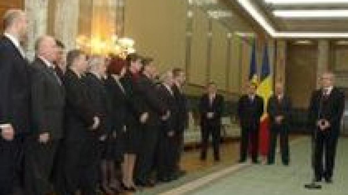 se cauta prefecti inghesuiala psd pd l la marea ciolaneala a prefecturilor