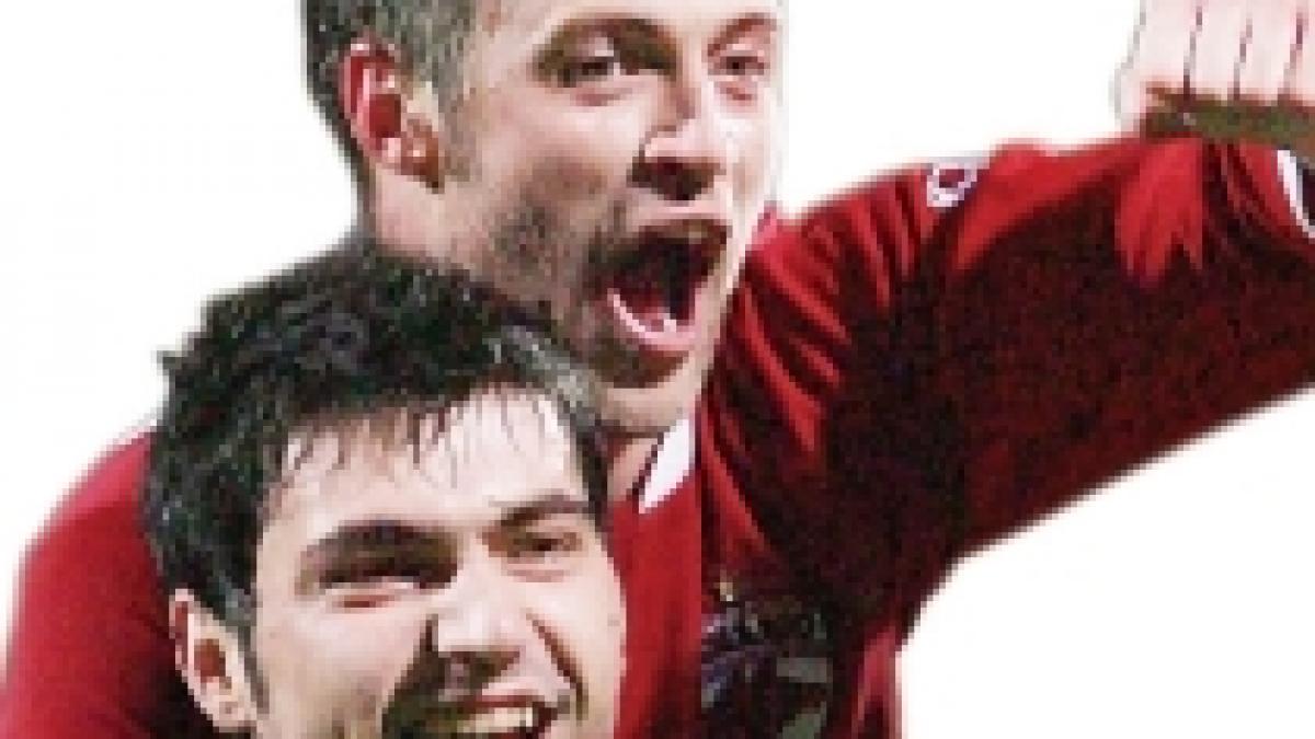 ropotan si pulhac din nou in club desi ultimul abia fusese reprimit in lot