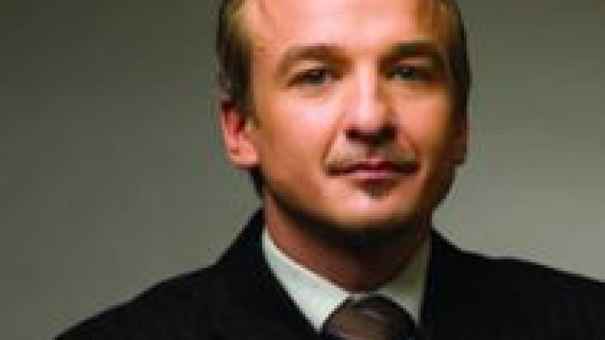 consultant louis vuitton purtator de cuvant pentru ministrul ferrari