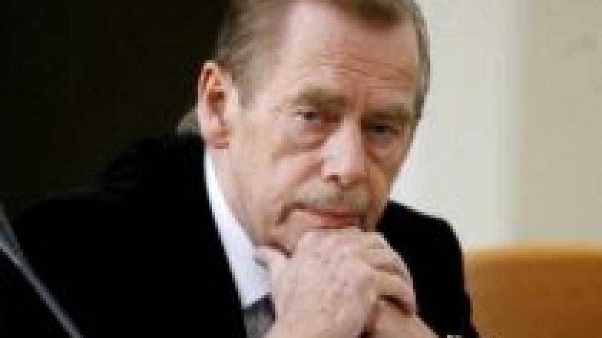 fostul presedinte ceh vaclav havel in stare grava din cauza unei infectii pulmonare