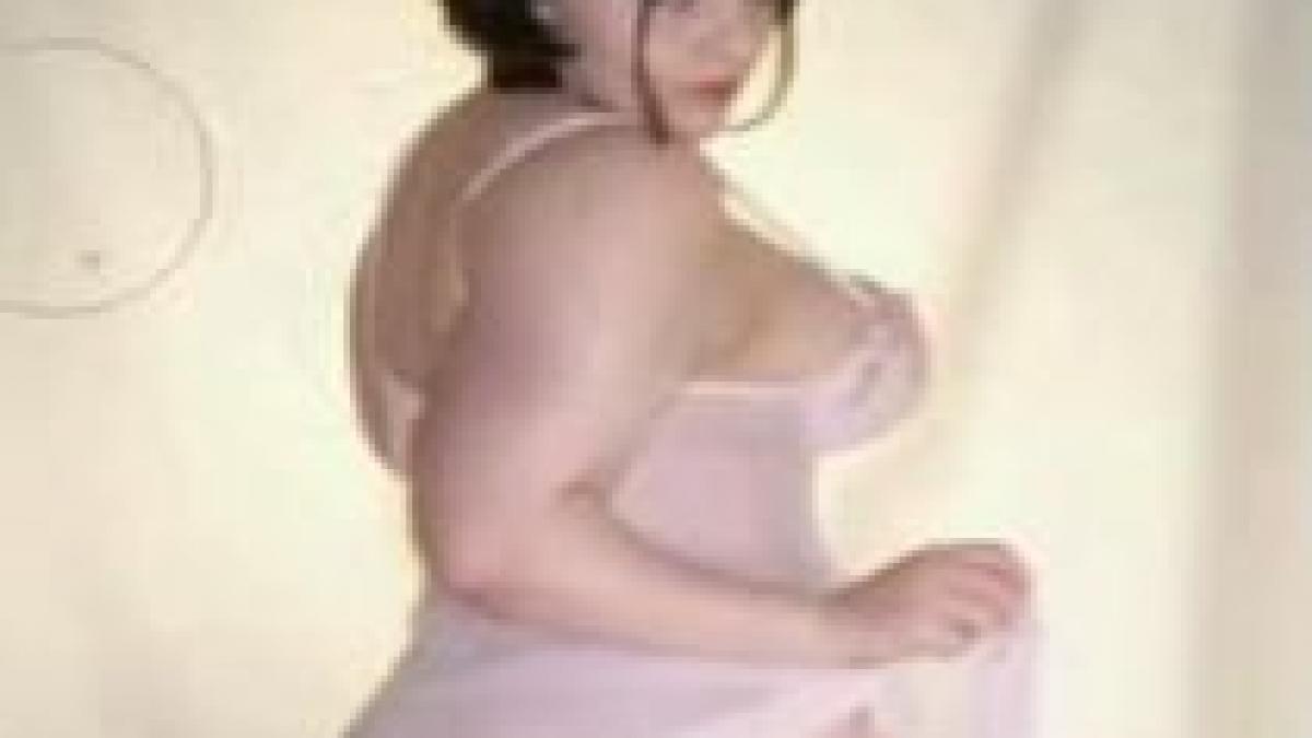 cum iti poti transforma iubita plinuta intr un supermodel video