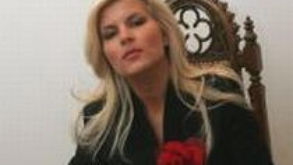 elena udrea le a prezentat nemtilor printre lacrimi oferta turistica a romaniei