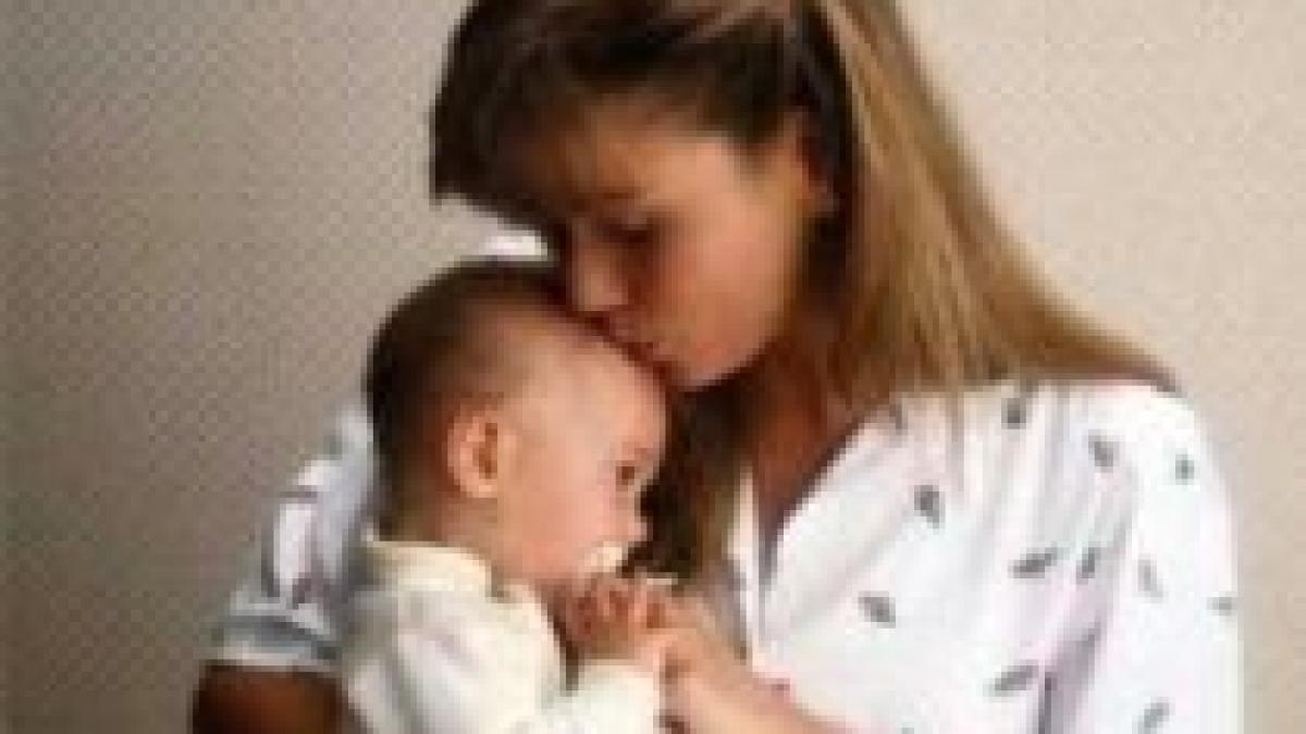 numai 4 dintre mamele din romania au cerut recalcularea indemnizatiei pentru cresterea copilului