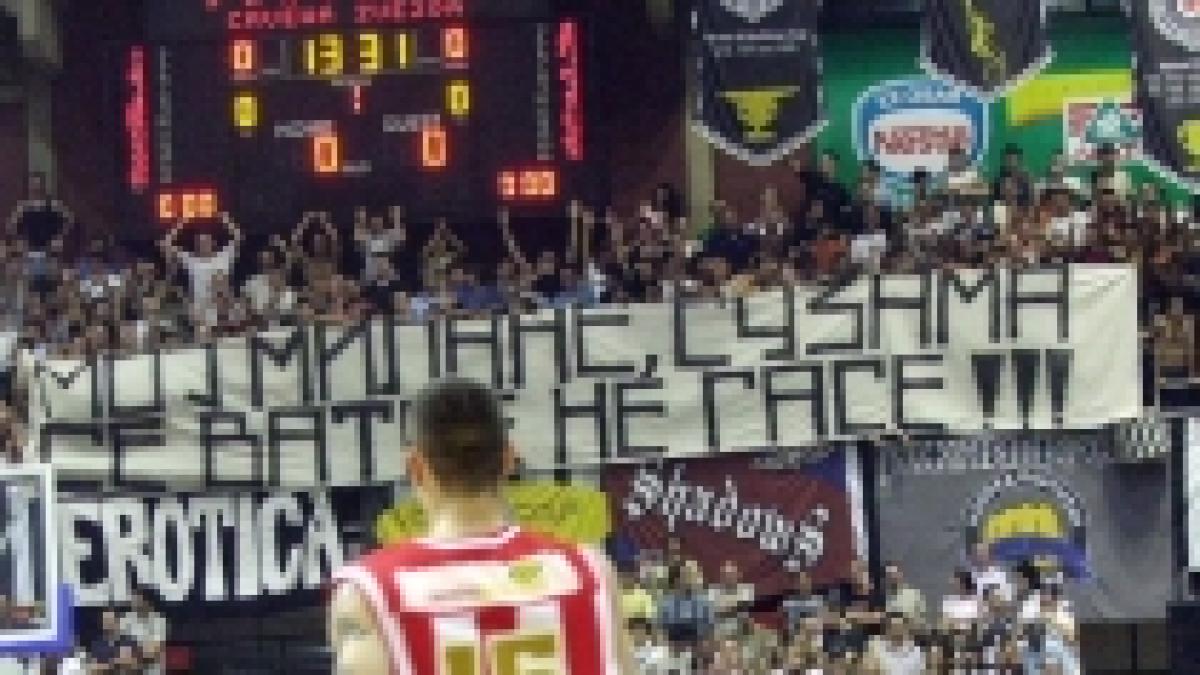 bataie intre sarbi si croati cu ocazia meciului de baschet kk split steaua rosie belgrad