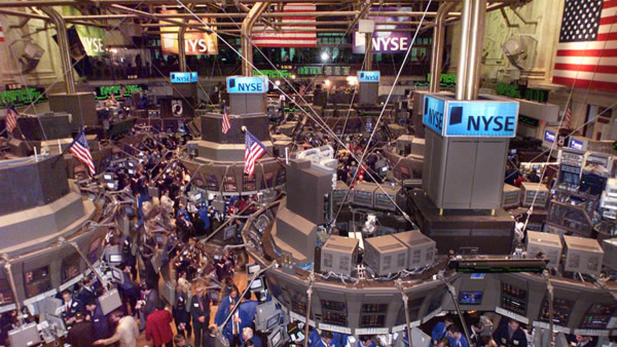 bursa de la new york a cazut cu peste 5 in ziua investirii lui obama