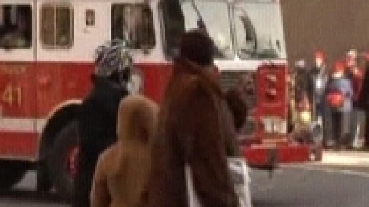 haos la ceremonia lui obama mii de persoane nu au reusit sa vada depunerea juramantului video