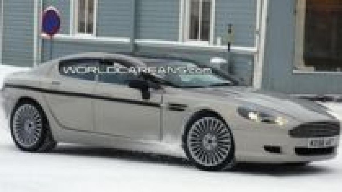 aston martin rapide fotografii spion cu sedanul de lux al britanicilor