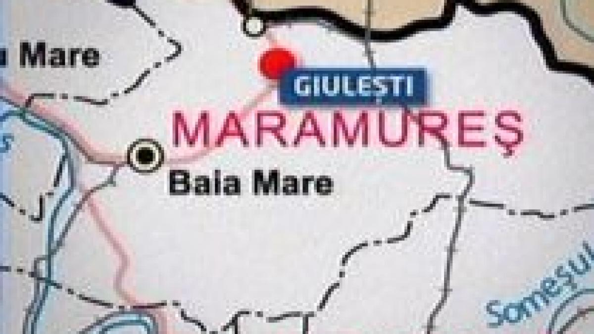 dn 18 blocat in dreptul localitatii giulesti din maramures dupa ce raul mara a iesit din albie