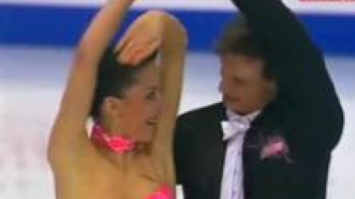 spectacol sexy pe gheata vicecampioana rusiei a patinat cu un san la vedere video