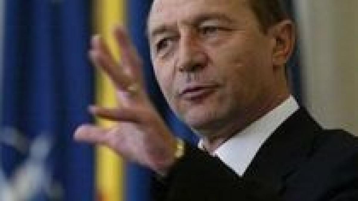 retragerea lui basescu din cursa prezidentiala intentie serioasa sau scenariu electoral