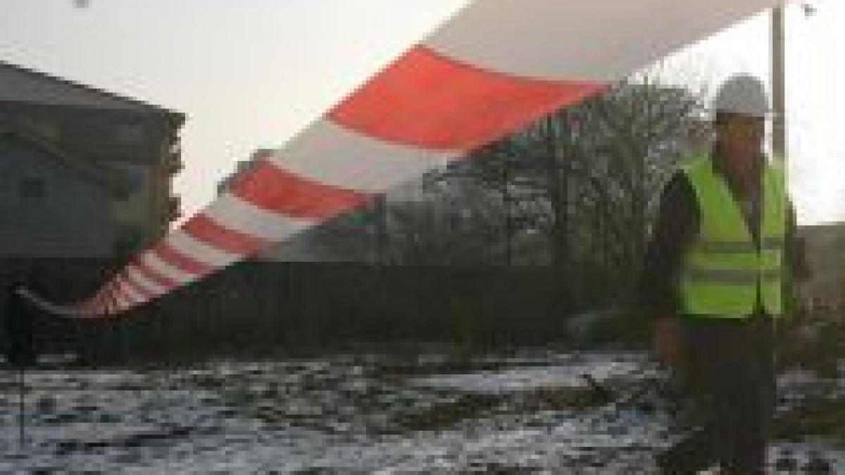 datoriile neplatite ale statului ar putea face 100 000 de someri