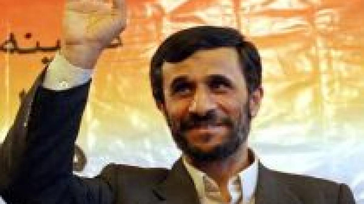 presedintele iranian ii cere lui barack obama sa retraga trupele din intreaga lume