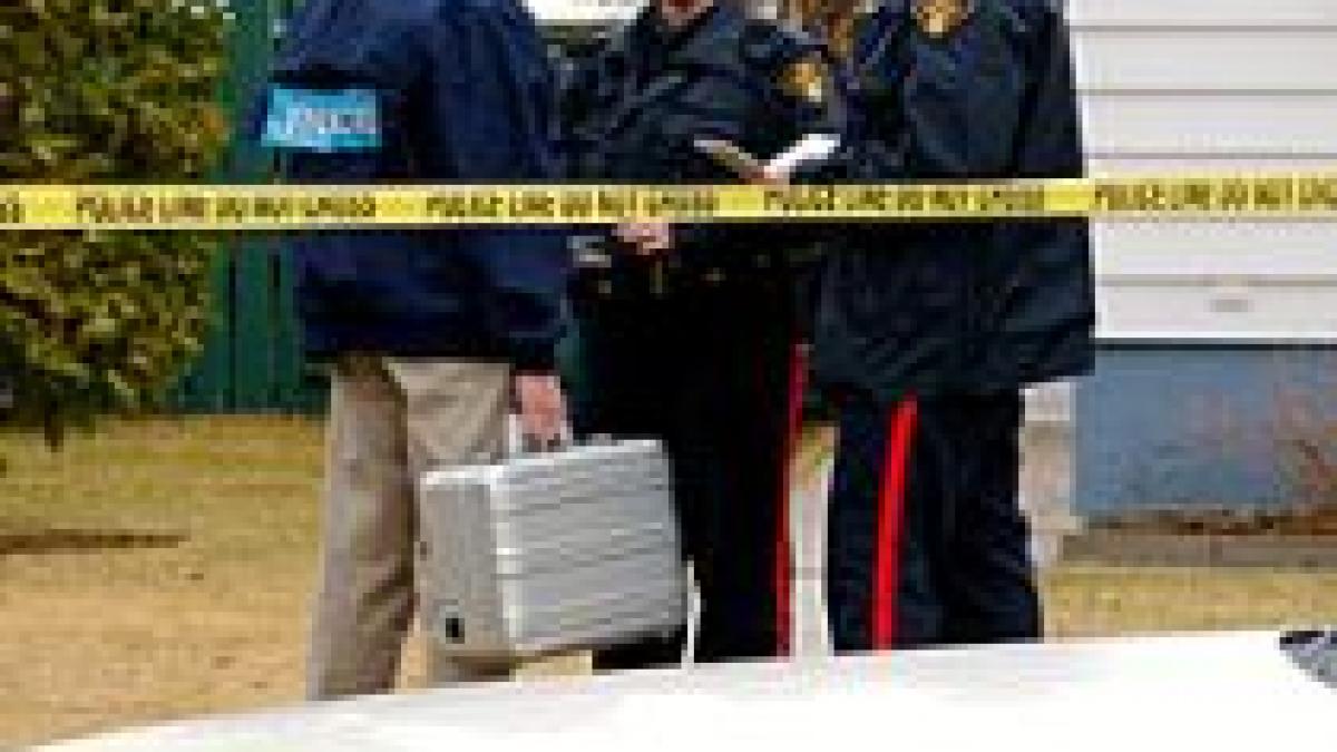 un american si a impuscat familia si apoi s a sinucis pentru ca si a pierdut locul de munca video