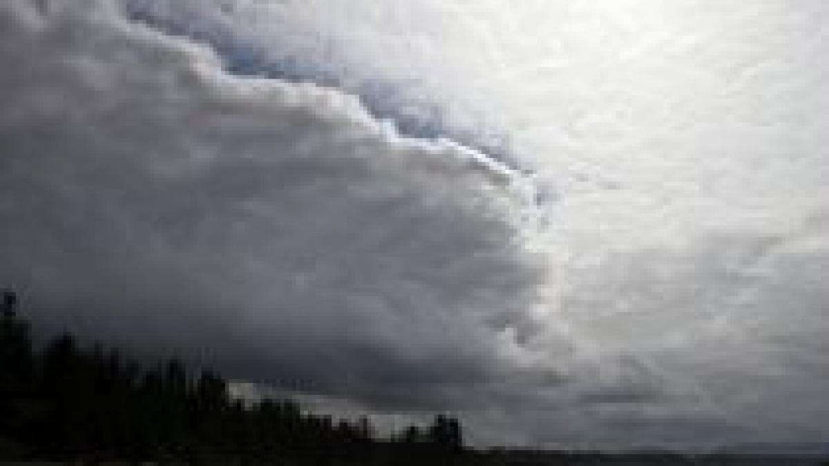 cod galben de ninsoare si portocaliu de inundatii vezi prognoza meteo