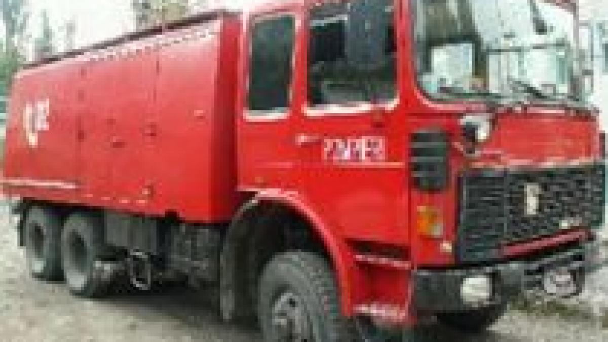 incendiu de proportii la un targ de haine second hand din craiova