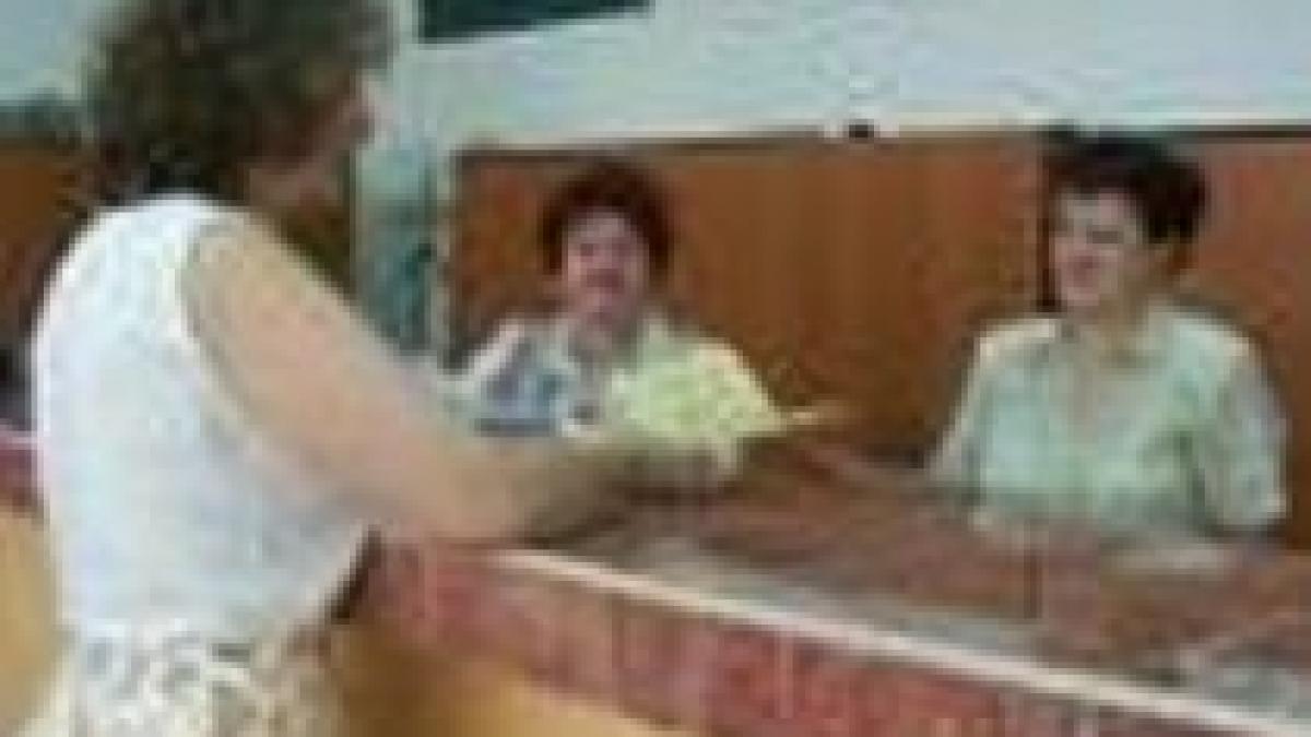 25 000 de functionari publici pensionati fortat din 1 februarie