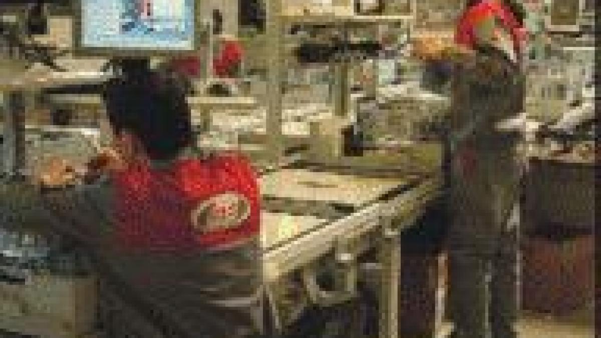 concedierile si reducerile salariale din mediul privat vor duce la scaderea consumului