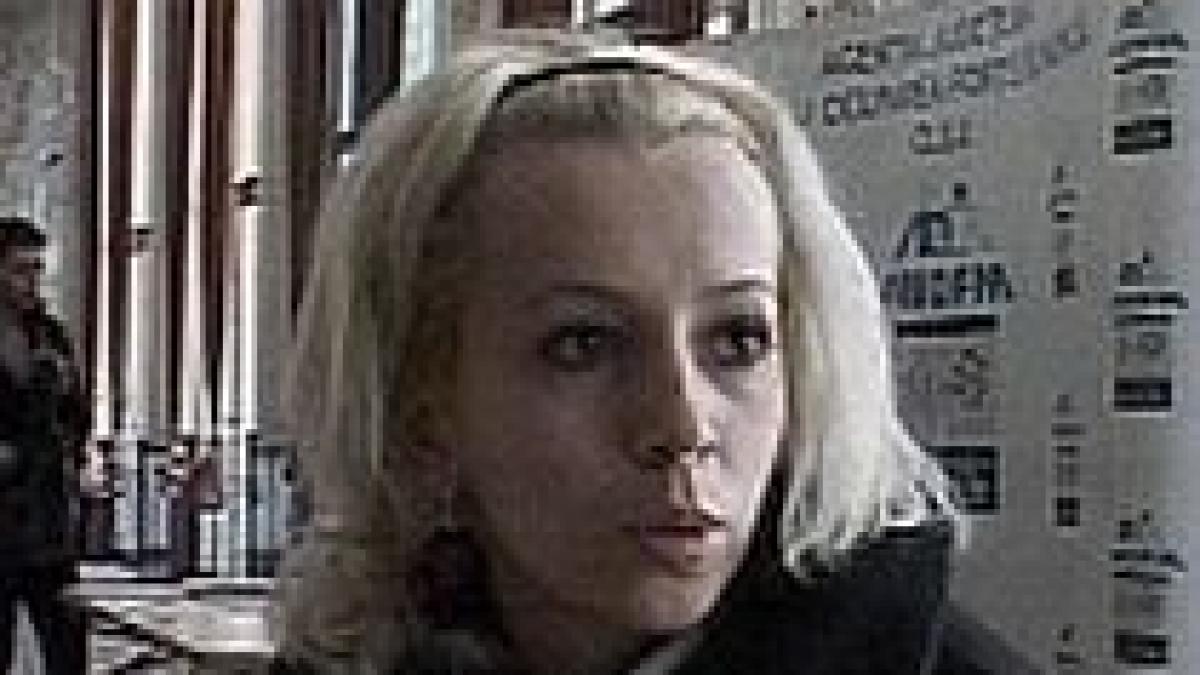 insotitorul de zbor o meserie rentabila dar dificil de obtinut arabii recruteaza 2 000 de doritori