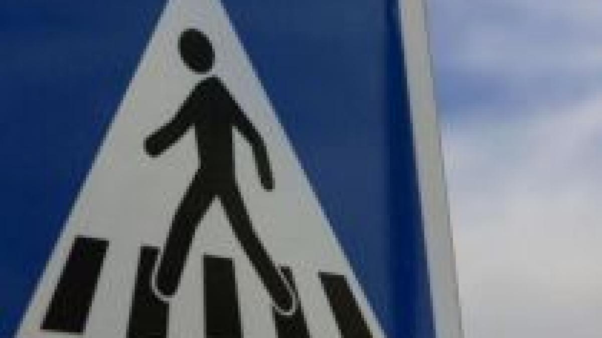 rectorul academiei de politie a accidentat un barbat pe trecerea de pietoni