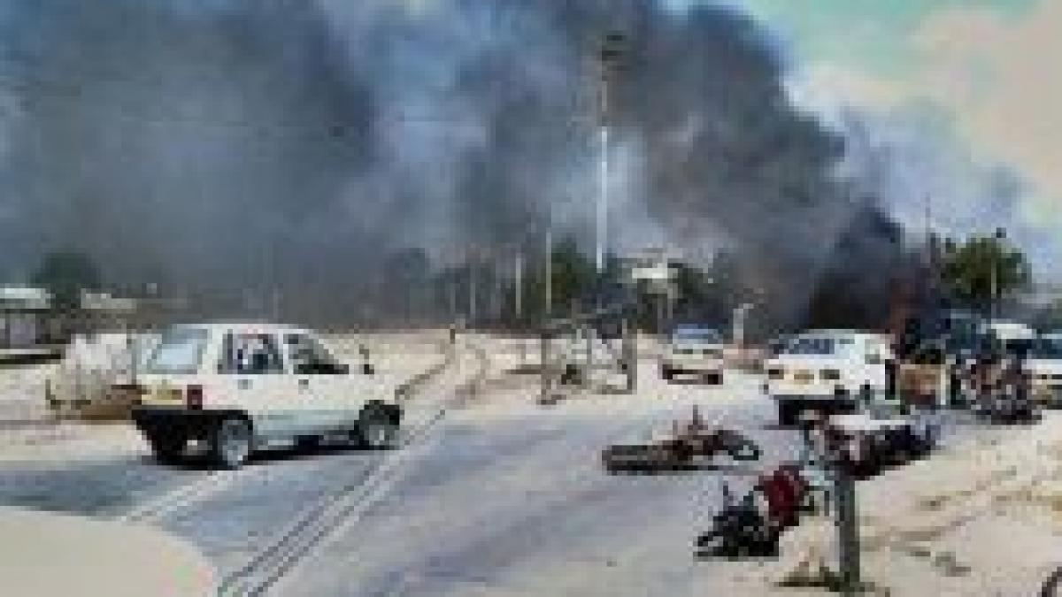 pakistan 33 de morti si 52 de raniti intr un atentat sinucigas