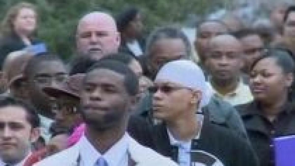 aproape 600 000 de americani si au pierdut locul de munca in ianuarie