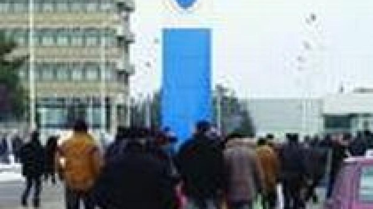 uzina dacia isi va relua luni productia