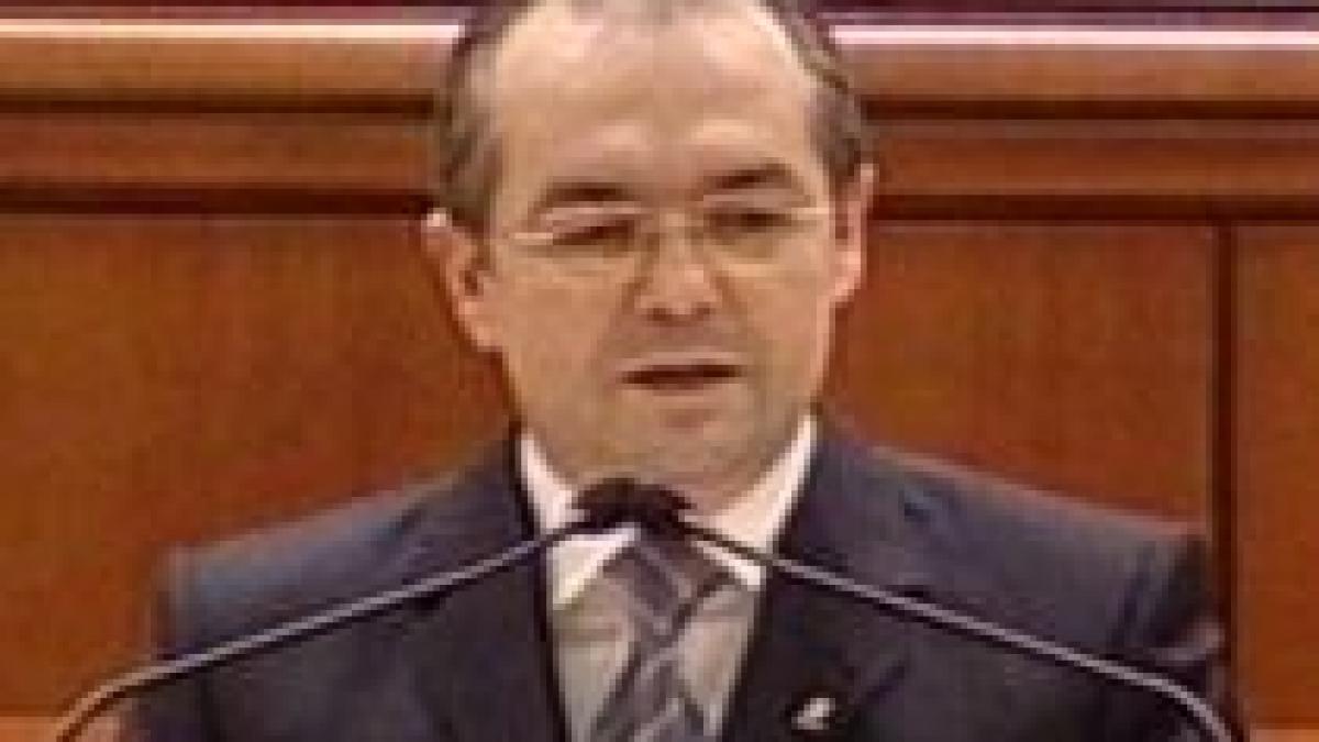 emil boc romania sufera de obezitate birocratica si obisnuinta risipei