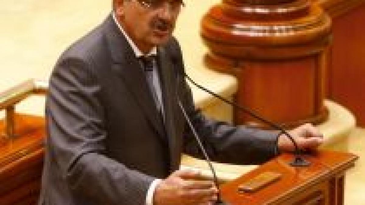 mitrea sare la gatul lui hrebenciuc si a lui vanghelie au o influenta nefasta