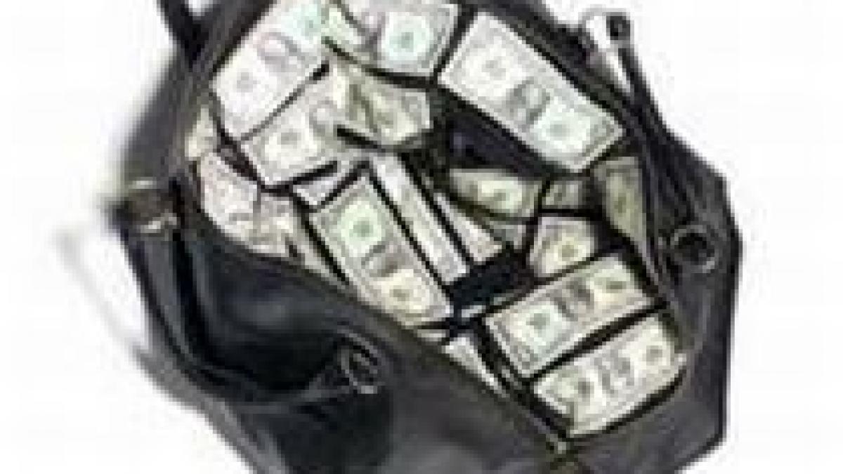 ca in vestul salbatic casierul unei firme din focsani blocat in trafic si jefuit de 200 000 de lei