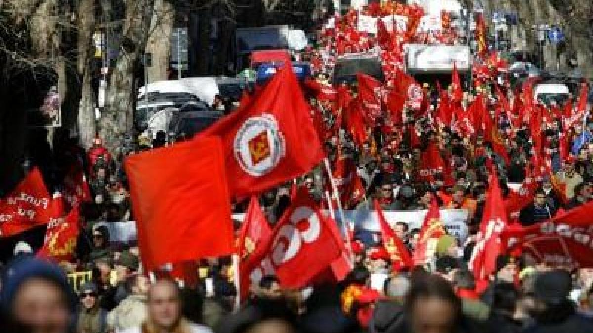 proteste ale muncitorilor la reuniunea g7 organizata la roma