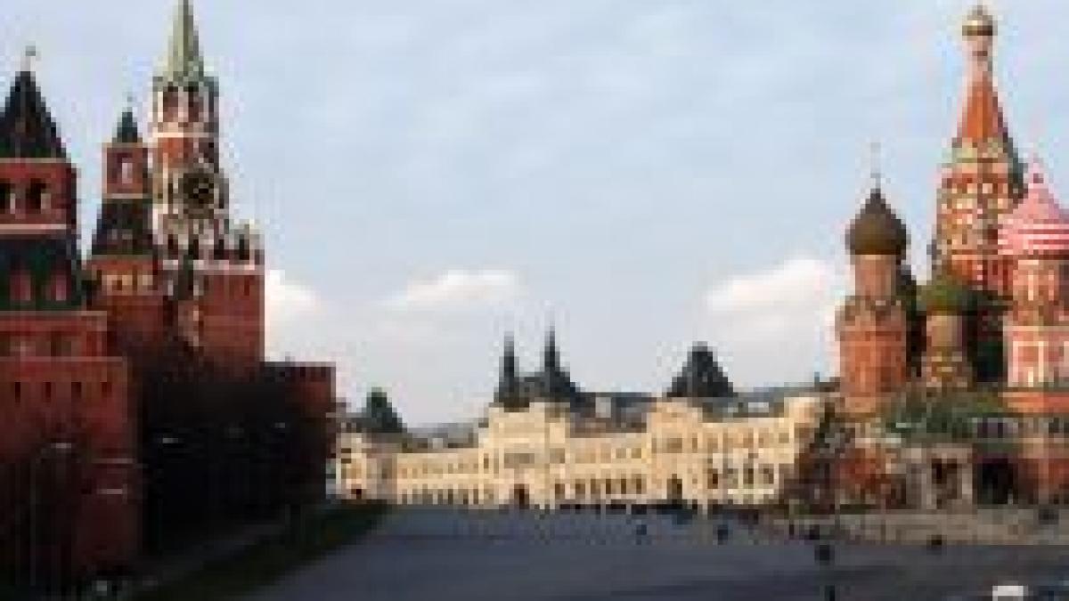 moscova sute de persoane au protestat fata de asasinarea unui avocat si unei jurnaliste