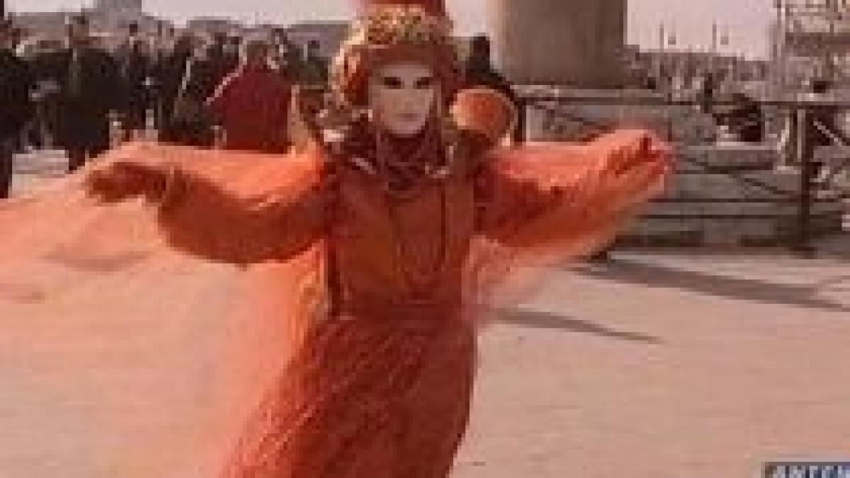 aproape un milion de turisti sunt asteptati de luni la carnavalul de la venetia