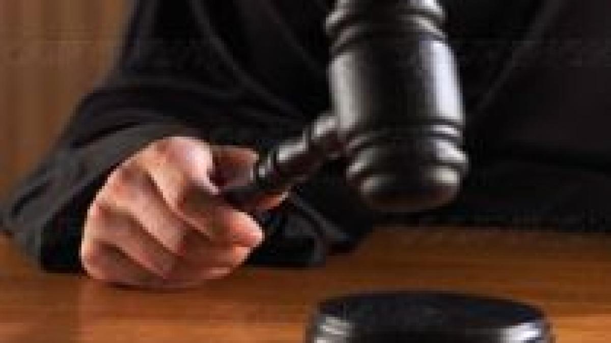 franta isi recunoaste responsabilitatea pentru deportarile evreilor in cel de al doilea razboi